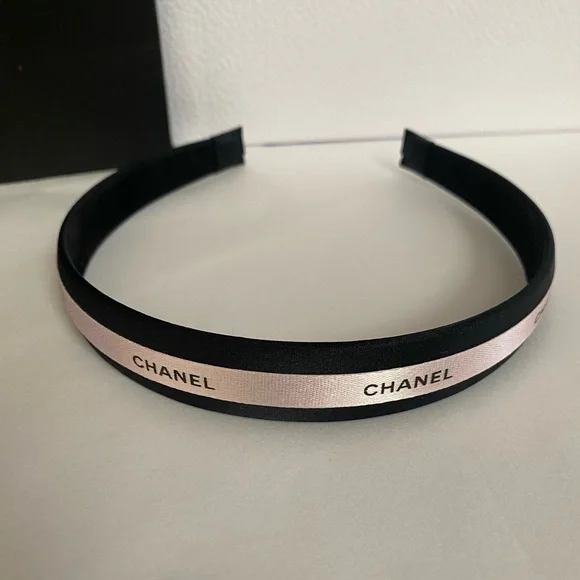 CHANEL Black Headband with Pink Signature Ribbon - Picture 5 of 7